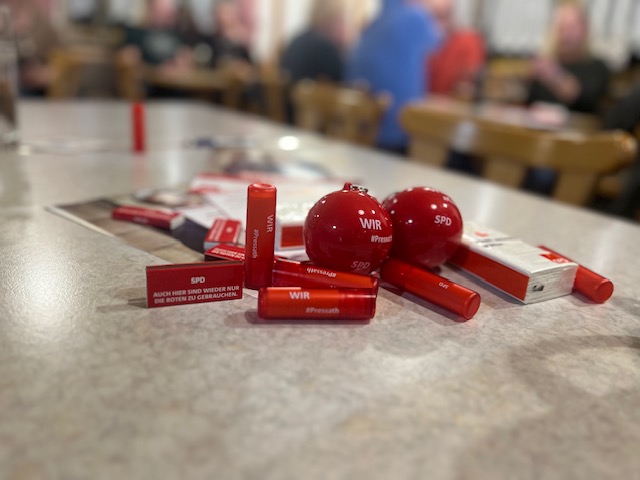 Brotzeit und Dialog beim SPD-Ortsbesuch in Pressath