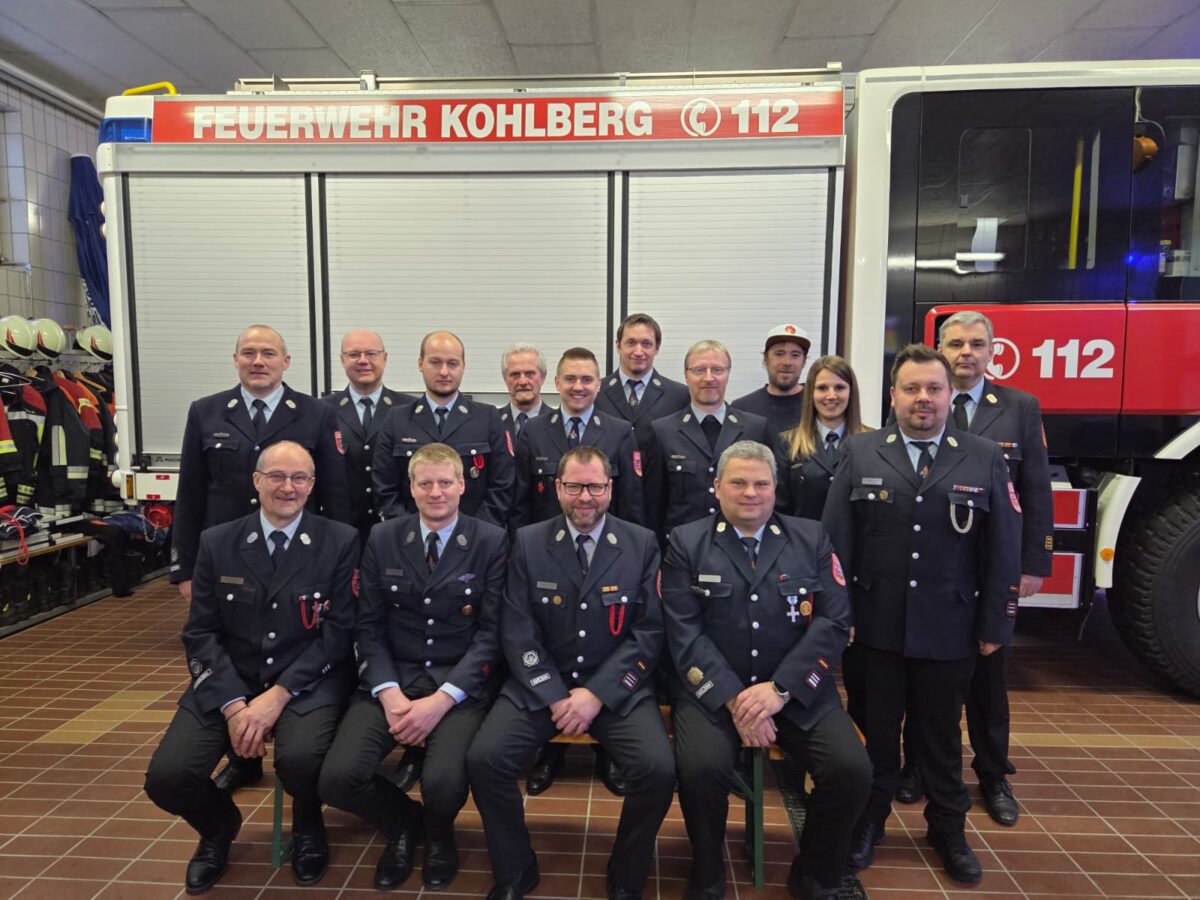 Neuwahlen und Ehrungen prägen Feuerwehrversammlung in Kohlberg