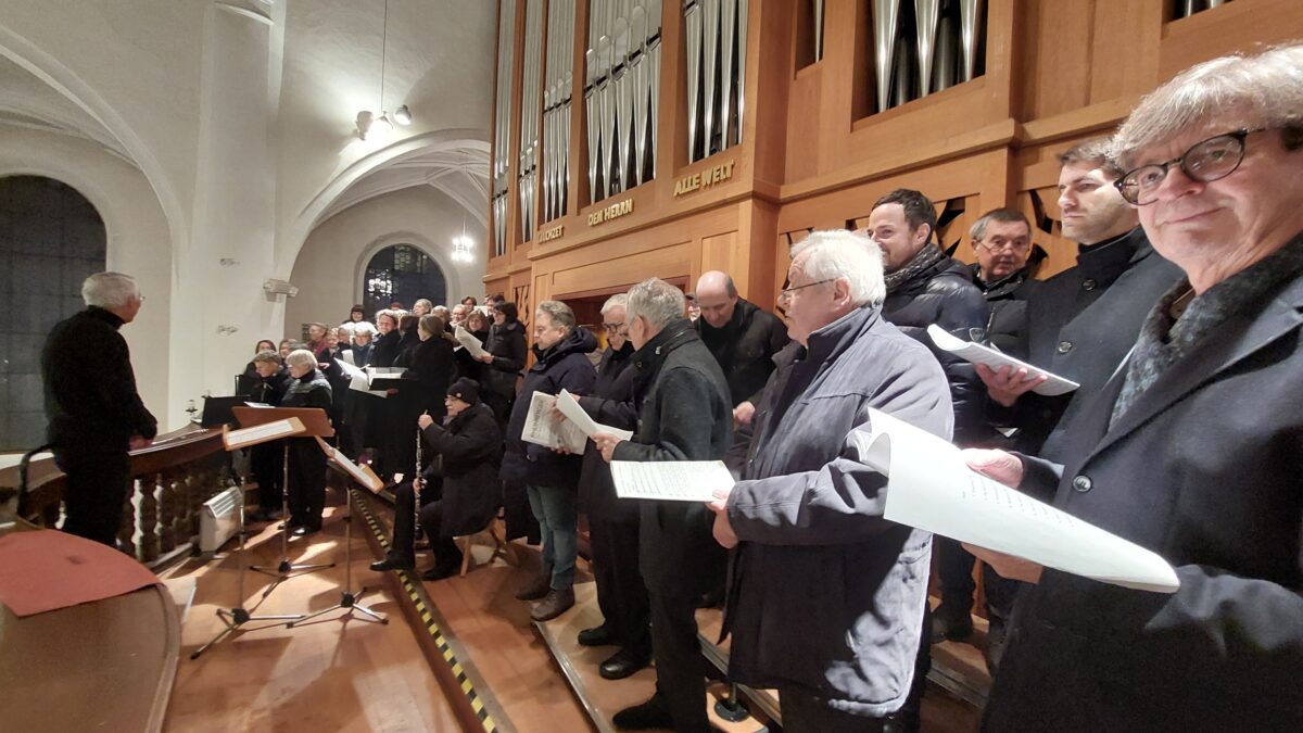 "Der Stern von Bethlehem" strahlt in St. Michael