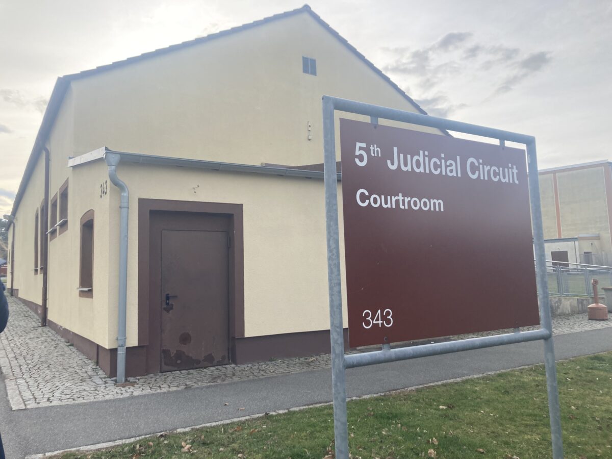 30 Jahre Haft: US-Militärgericht Vilseck verurteilt Soldat (27) wegen Vergewaltigung