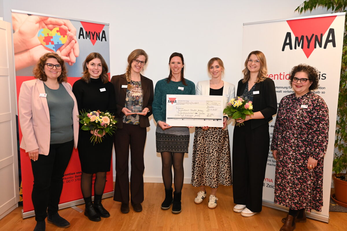 AMYNA-Präventionspreis für Jugendsozialarbeit an Schule in Amberg
