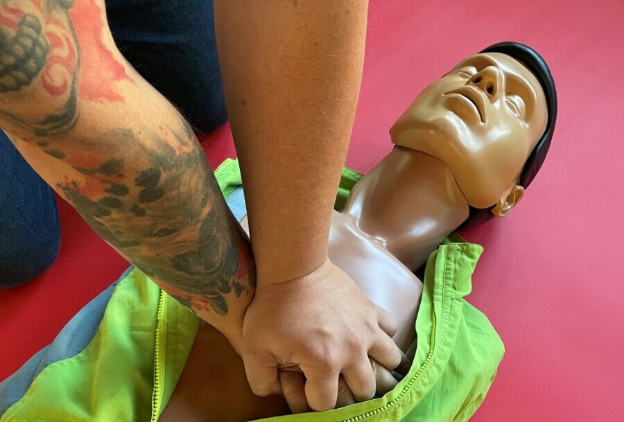 BRK-Kreisverband bietet 2026 Erste-Hilfe-Kurse in Weiden und Neustadt an