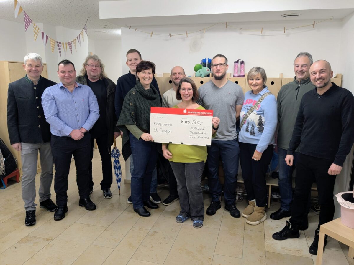 CSU spendet 500 Euro an Kita St. Joseph in Neustadt