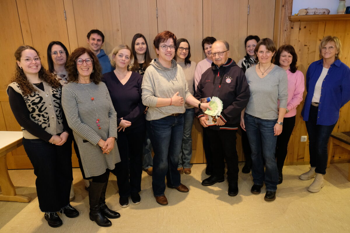 Chor LAUDATE spendet 1.200 EUR für Kinderkrebshilfe