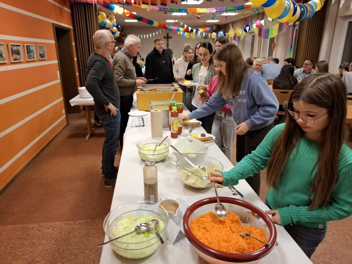 Dankessen würdigt Ehrenamt der Pfarreiengemeinschaft in Eslarn