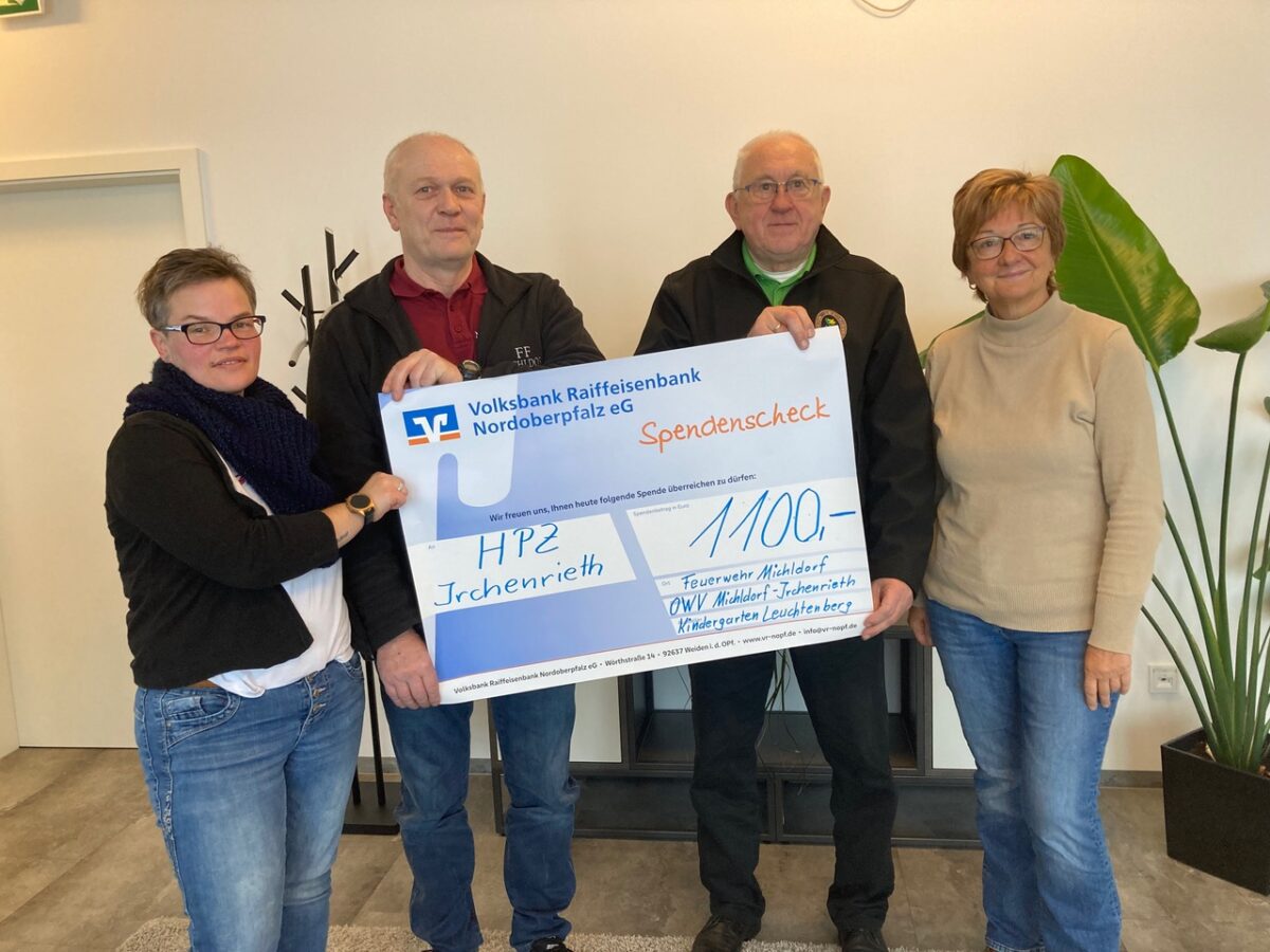 Dorfweihnacht in Michldorf unterstützt HPZ in Irchenrieth mit 1.100 Euro