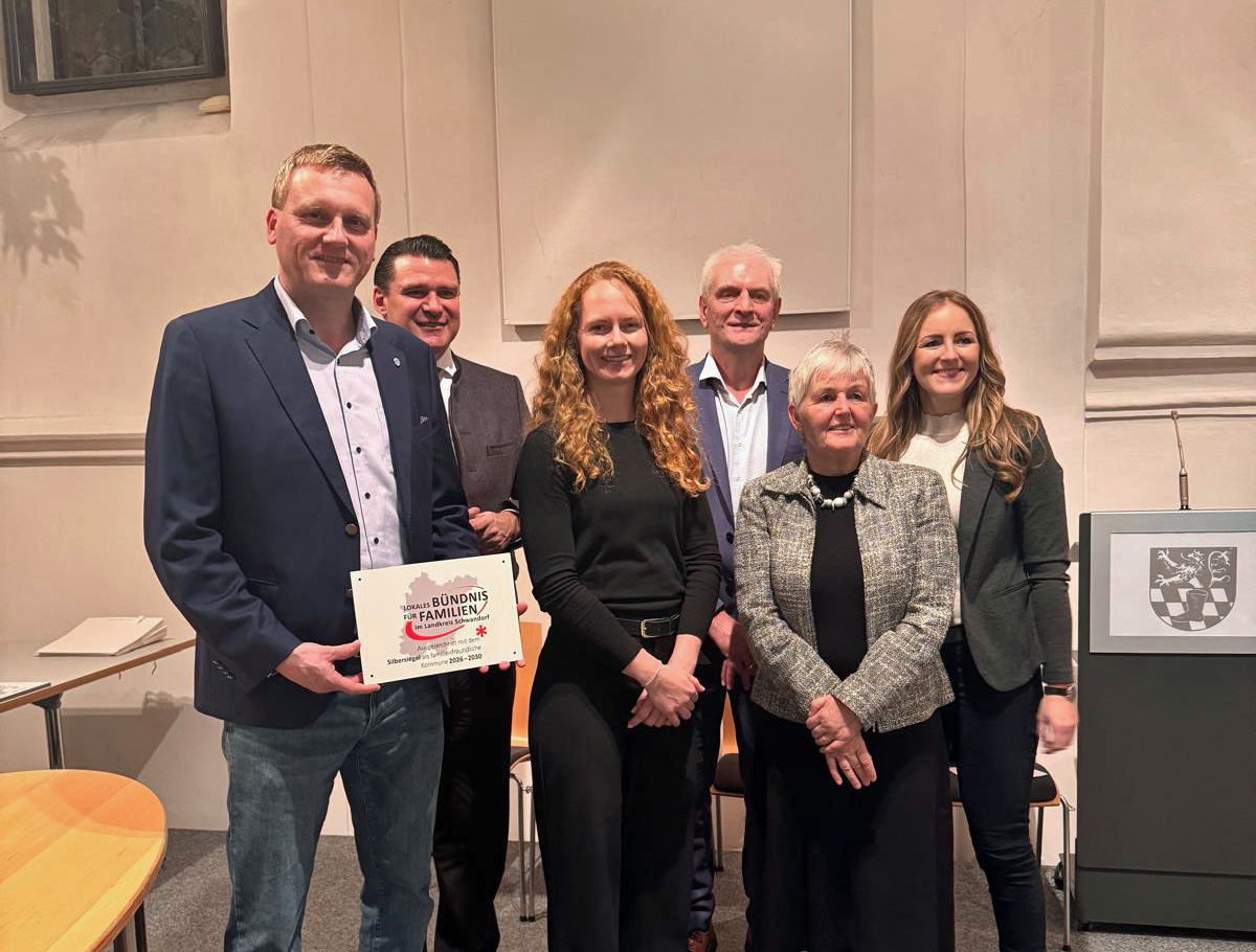 Stadt Maxhütte-Haidhof erneut als „Familienfreundliche Kommune“ ausgezeichnet