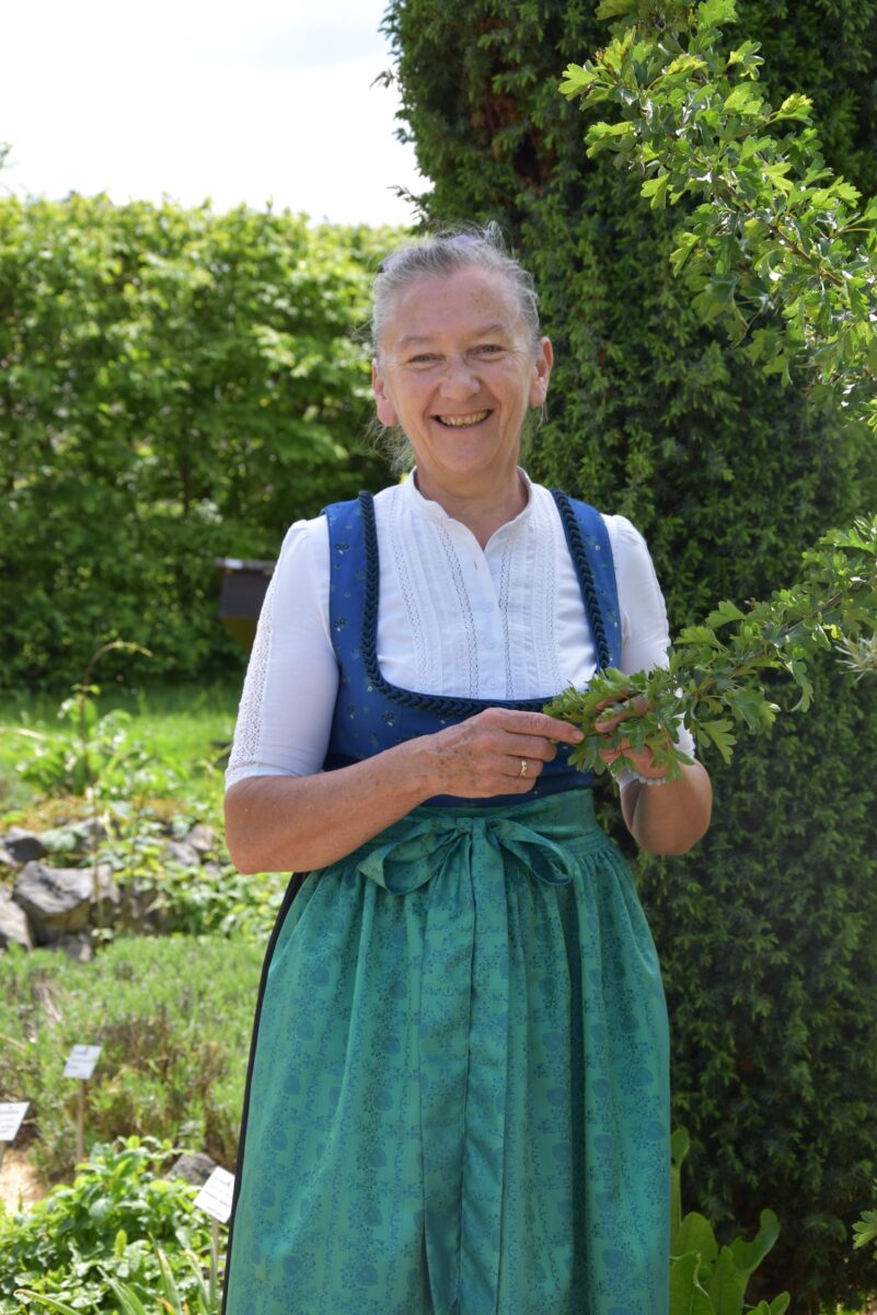 Führung durch den Hildegard-Garten mit Johanna Eisner