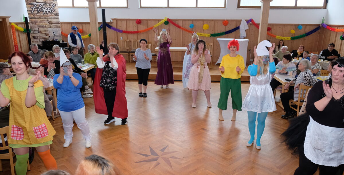 Frauenbund-Fasching entfacht närrische Feierlaune in Oberbibrach