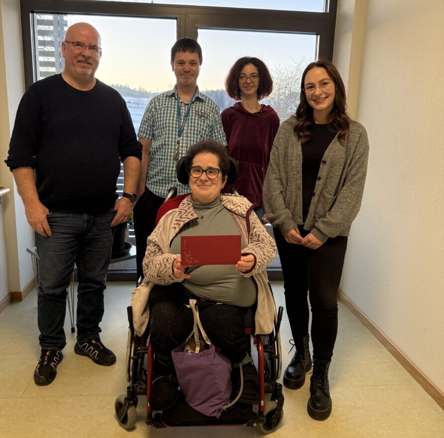 Friseursalon in Plößberg sammelt 700 Euro für St. Benedikt