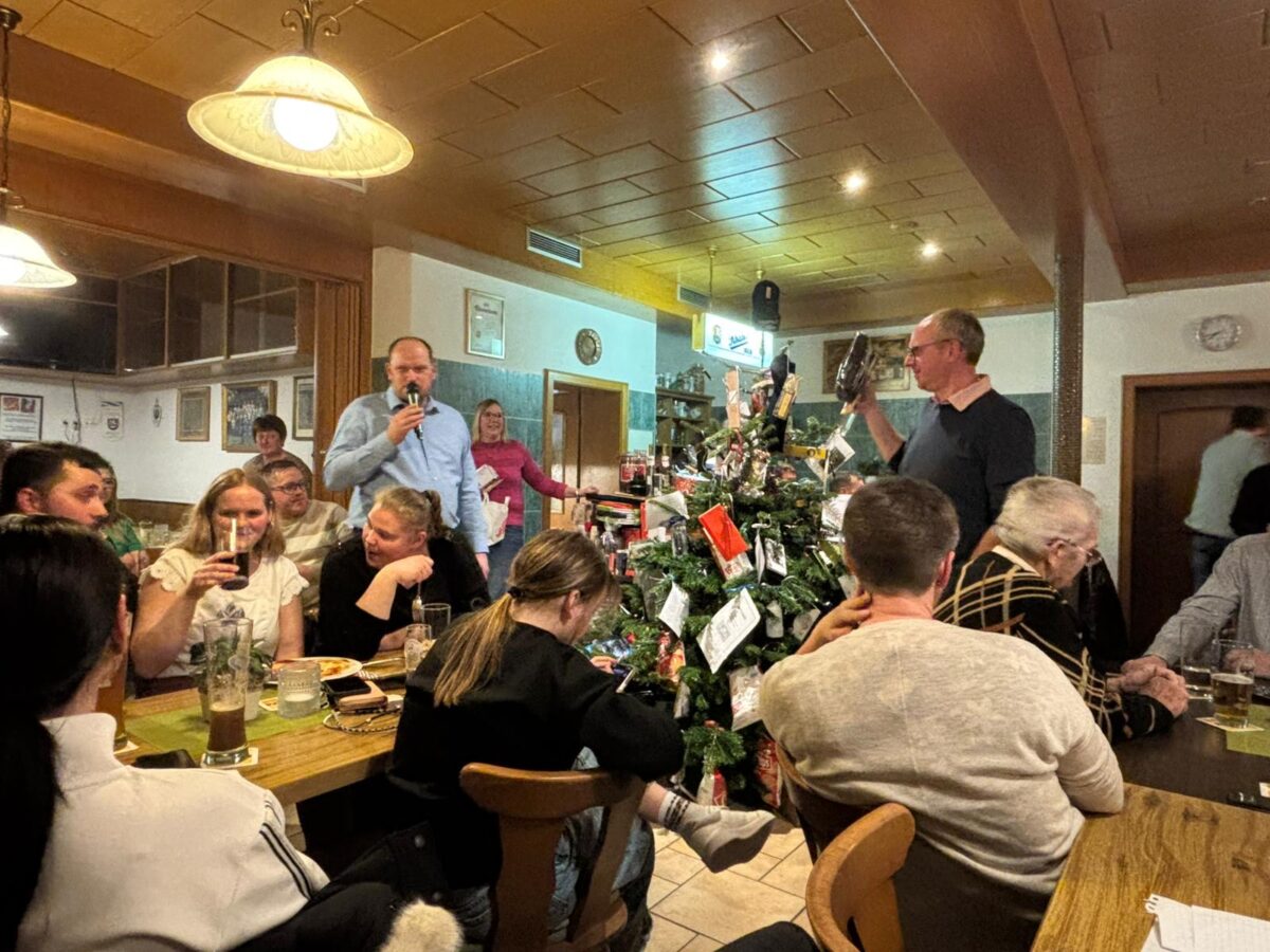 Große Resonanz bei CSU-Christbaumversteigerung in Eslarn