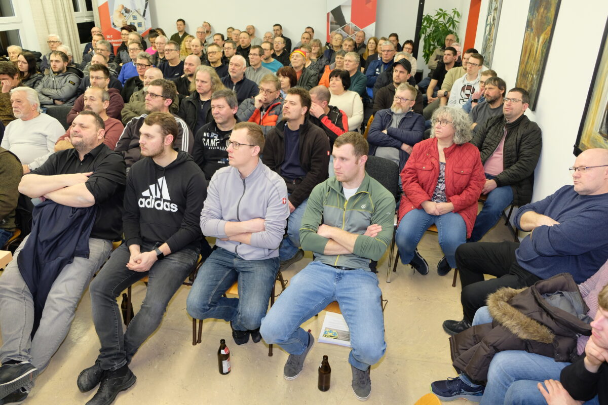 Großes Wärmenetz fraglich, kostenlose Glasfaseranschlüsse in Schlammersdorf