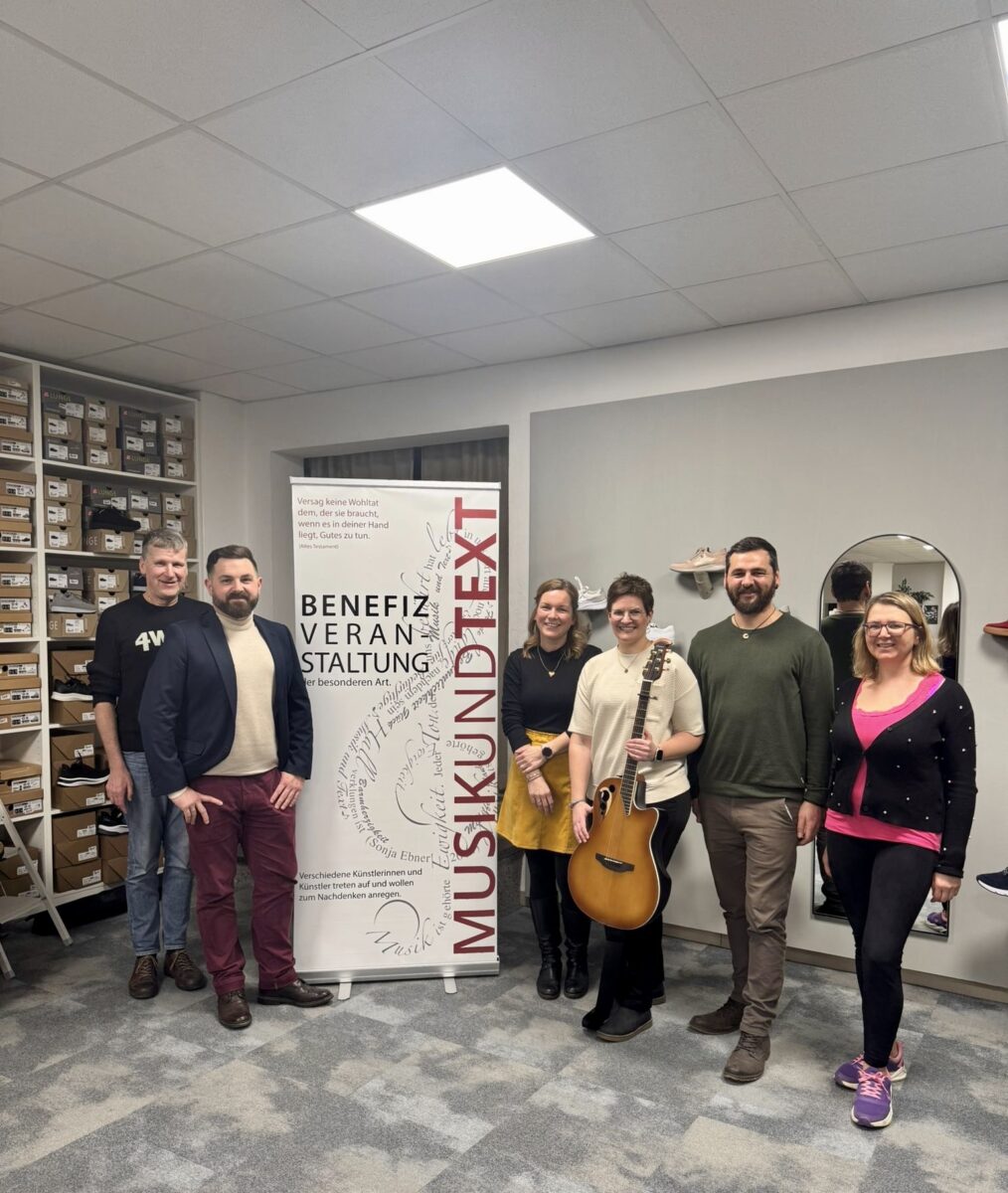 MUT sammelt in Neustadt 1.000 Euro für Haus St. Elisabeth