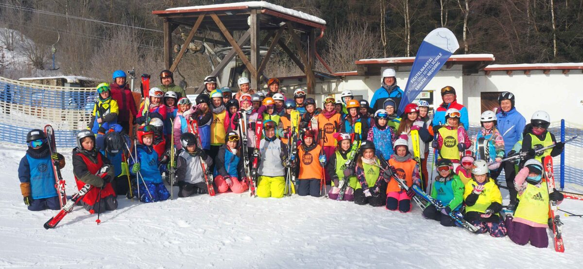 Skikurs auf der Bleaml Alm begeistert Drittklässler aus Neusorg