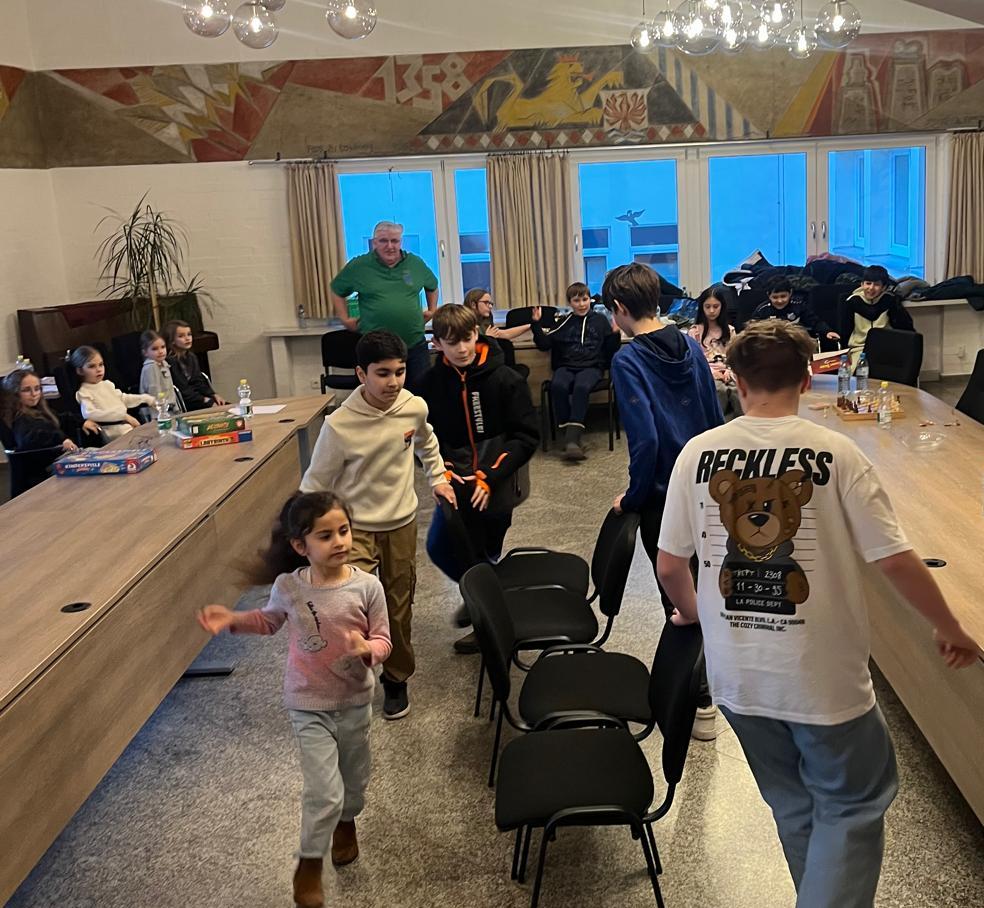 Spielenachmittag der Woidkraxler begeistert Kinder in Floß