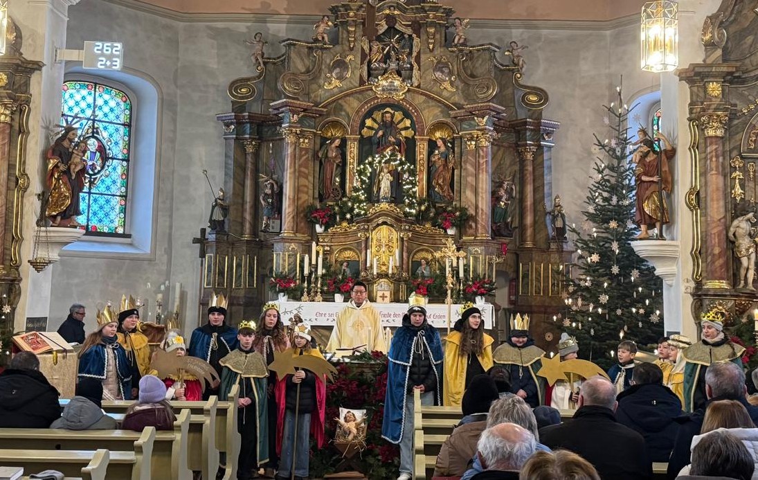 Sternsinger werben für Schule statt Fabrik in Thurndorf