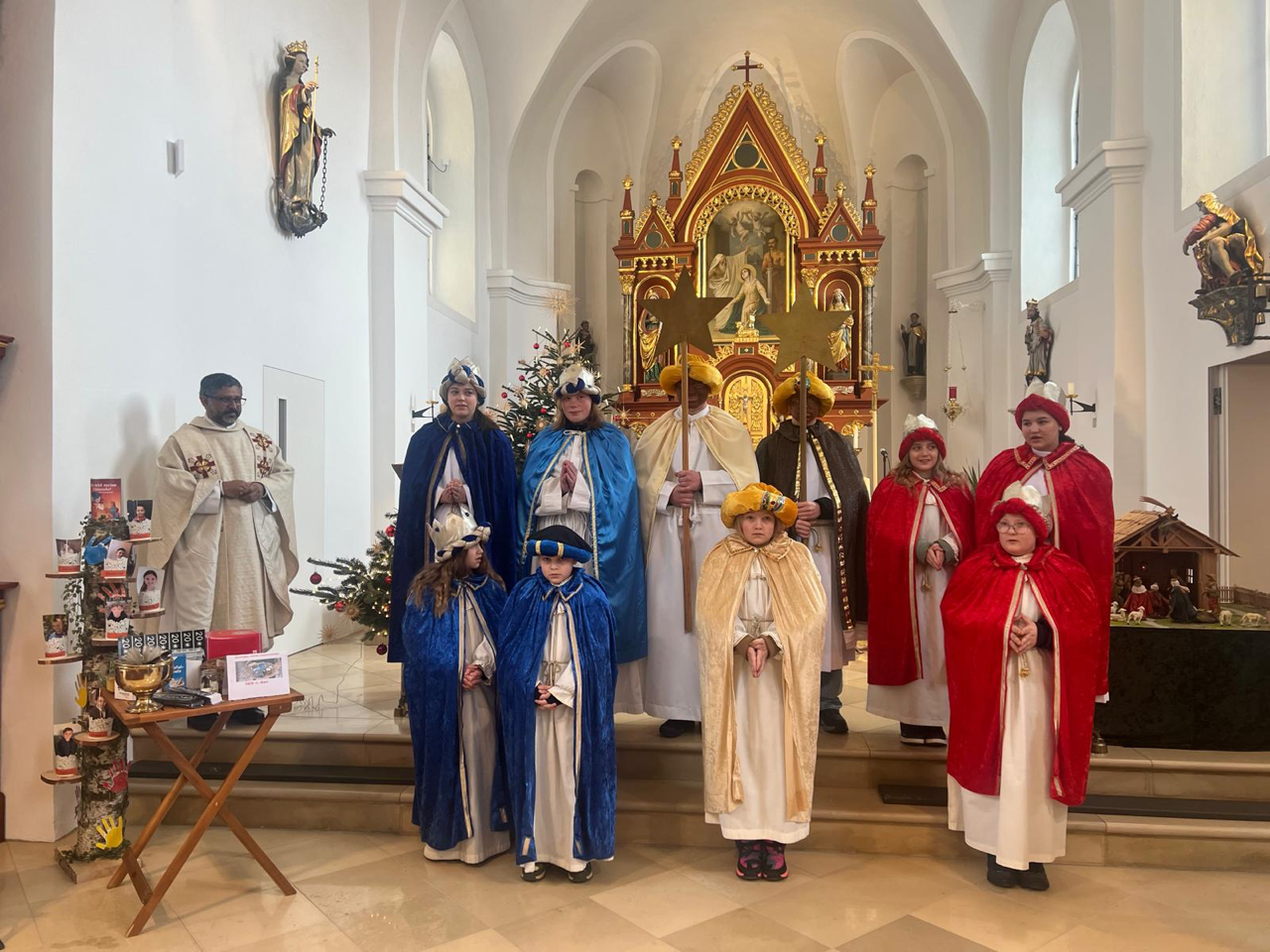 Sternsinger ziehen am Dreikönigstag durch Leuchtenberg