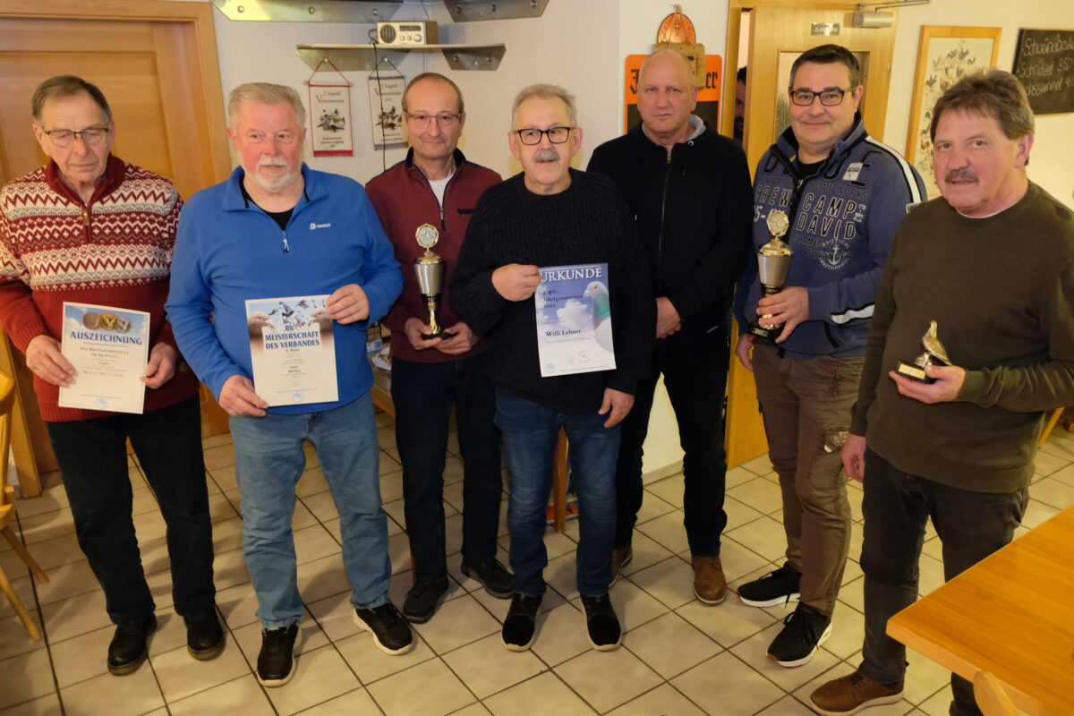 Zuchterfolge mit 10.600 Brieftauben in Tremmersdorf