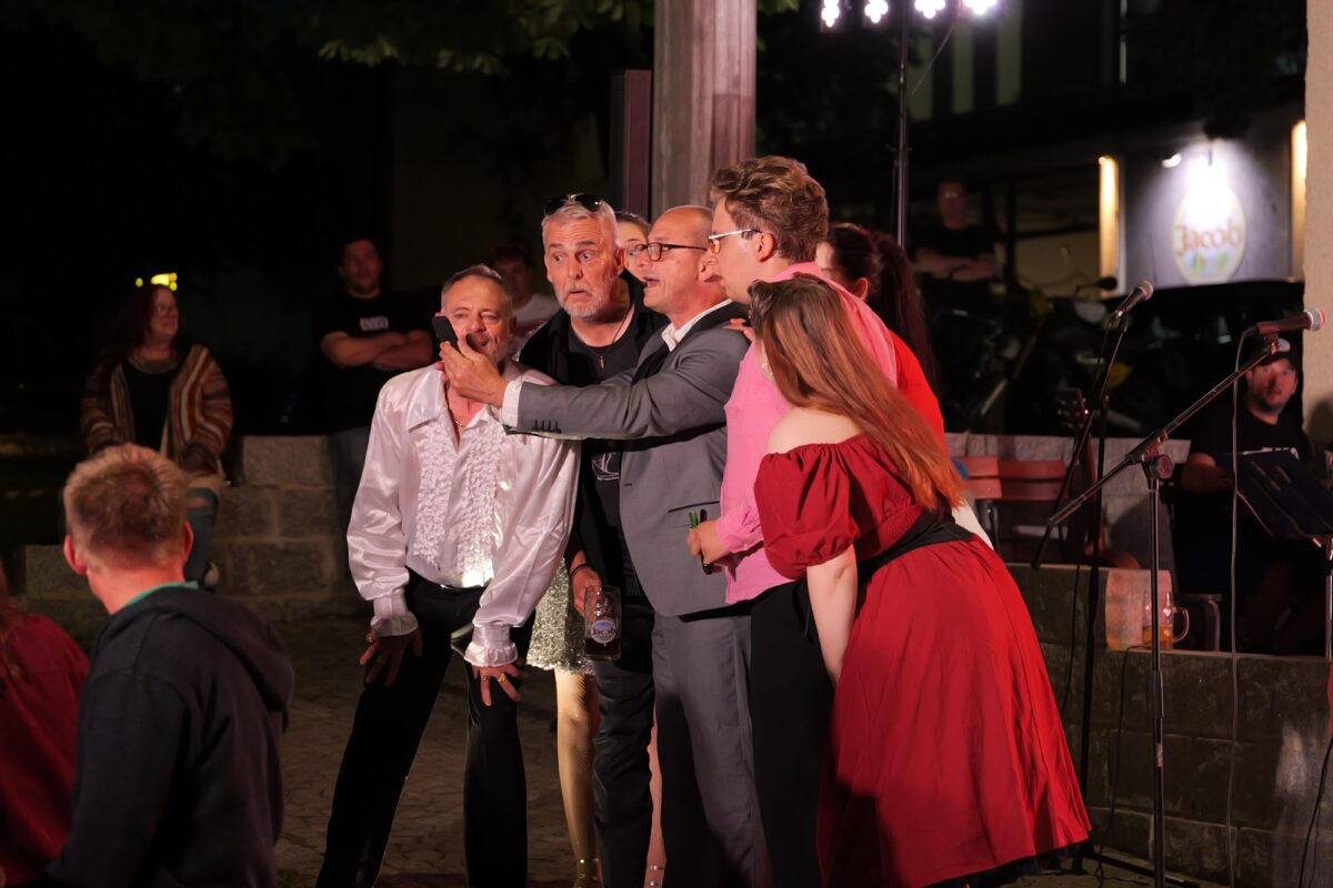 OVIGO bringt Dinner mit Singer nach Sulzbach-Rosenberg