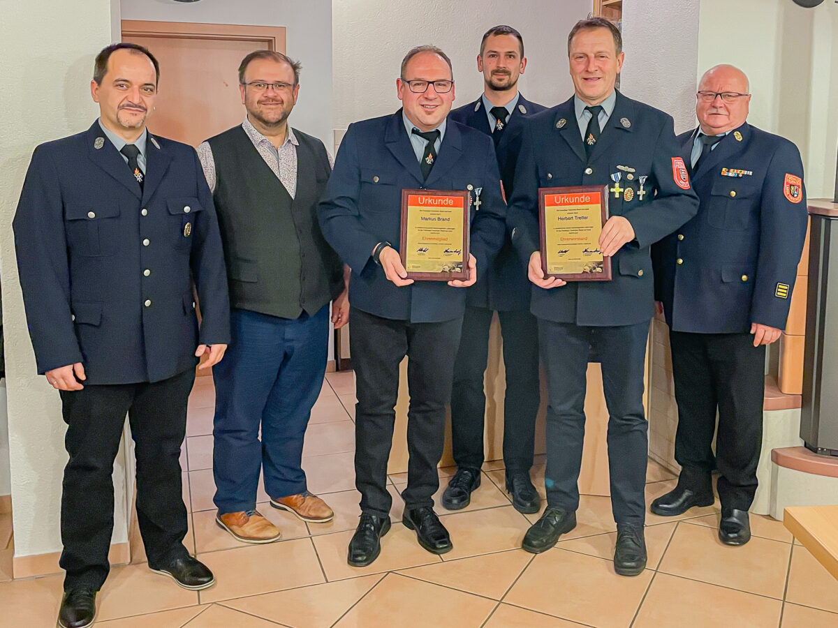 Feuerwehr Reuth feiert TSF-Segnung und Dorffest im Juni