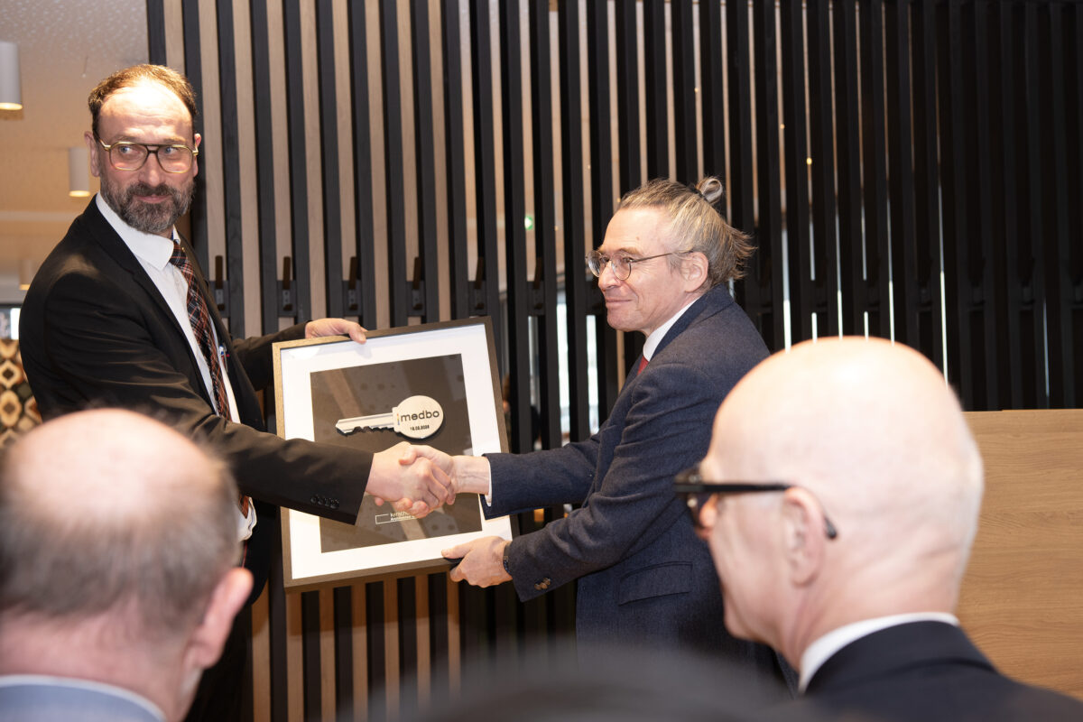 Bezirk Oberpfalz erweitert sein medizinisches Angebot in der Oberpfalz