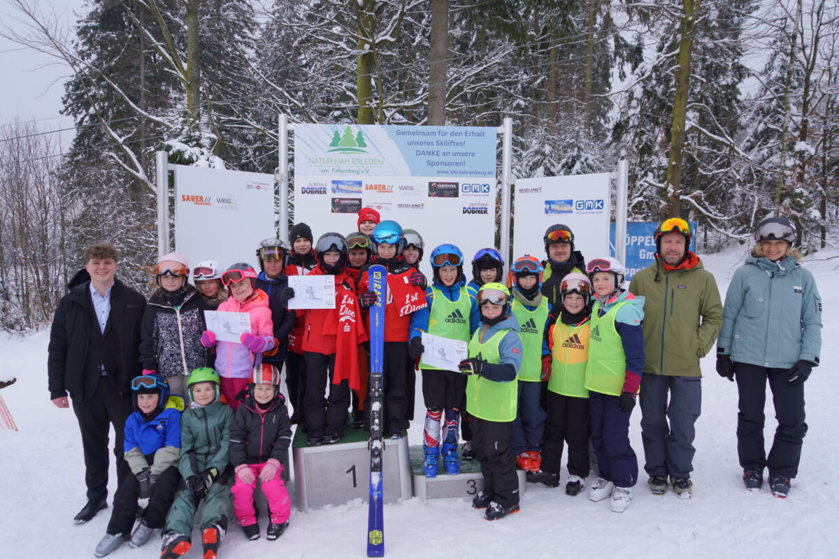 Ski alpin Landkreismeisterschaften der Grundschulen: Pleystein vor Clausnitzer und Floß