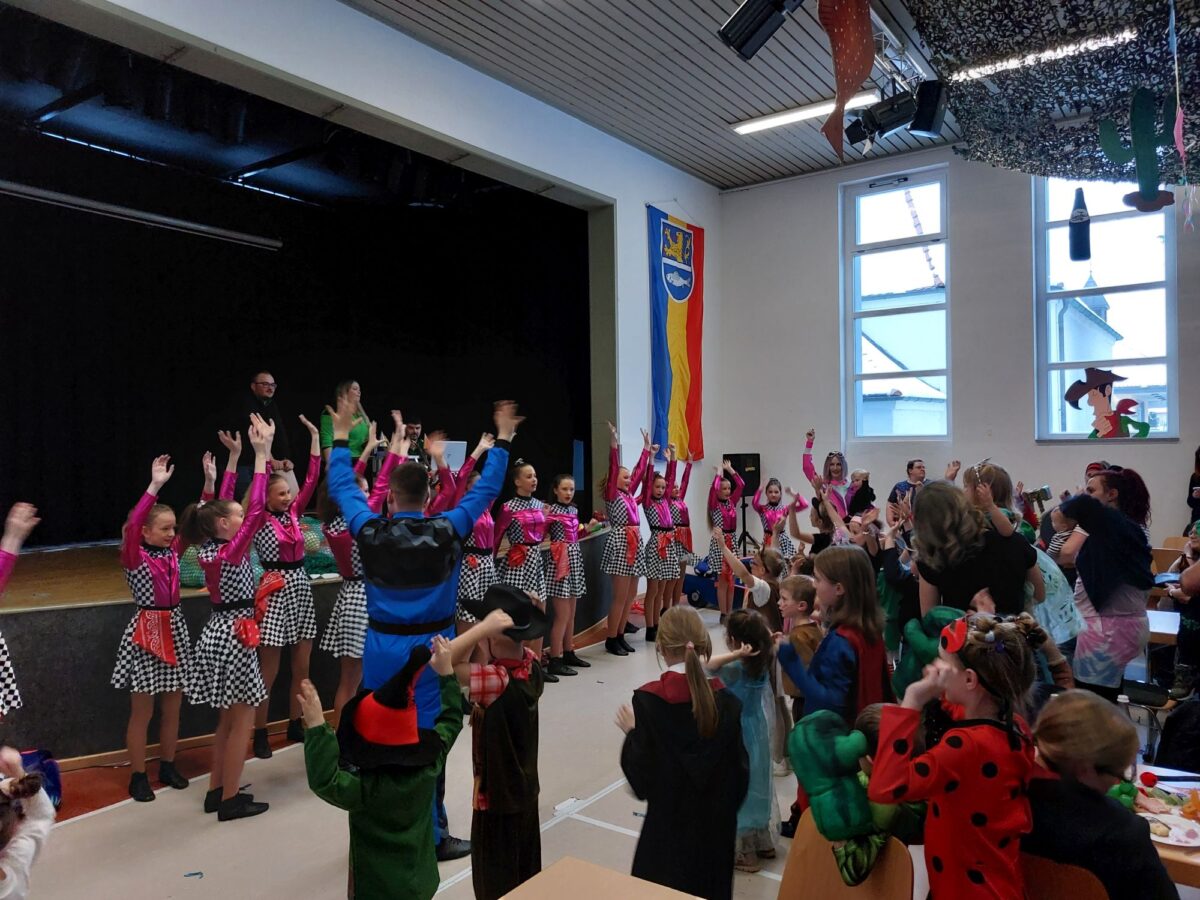 Kinderfasching begeistert Eslarn bei der SG Hubertus
