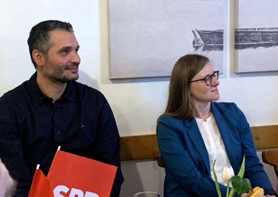 Muhammet Dal reißt die Genossinnen und Genossen auch in Kemnath mit