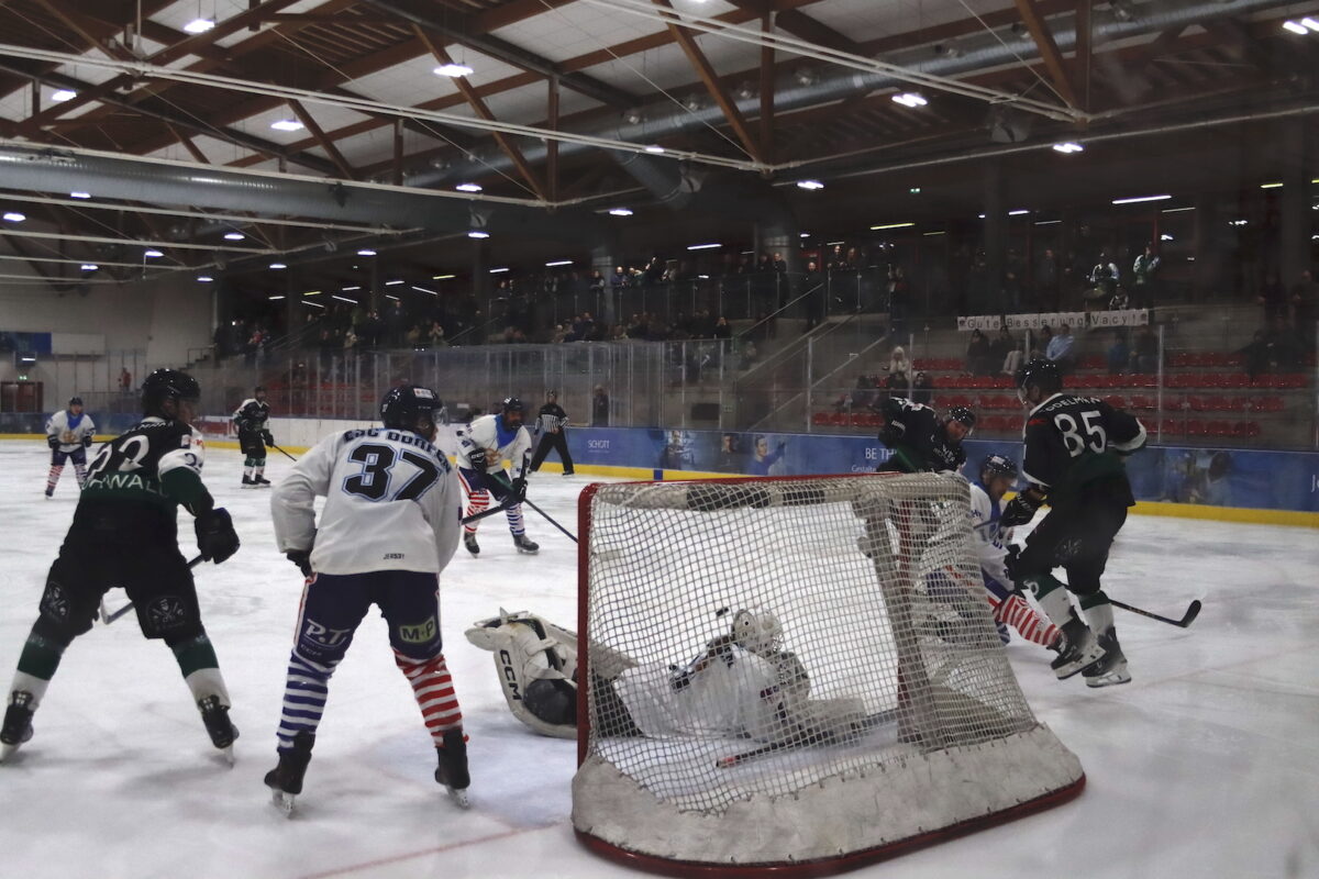 Stiftland Dragons fegen den dezimierten Spitzenreiter mit 7:1 vom Eis