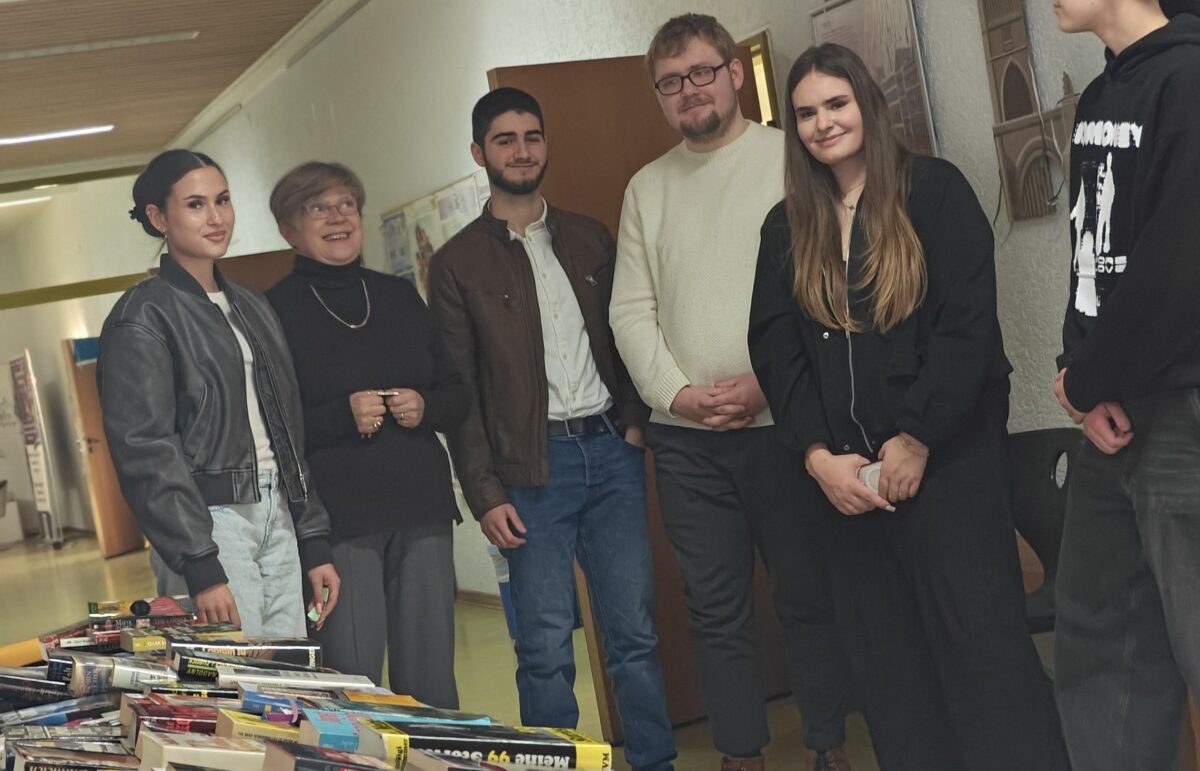 Karneval der Kulturen begeistert Besucher im Sprachenzentrum