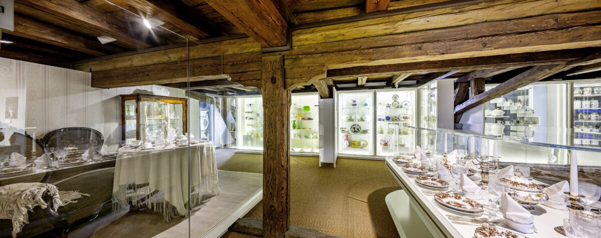 Öffentliche Führung: Schönes, qualitätvolles Steingutgeschirr: die frühesten Amberger Massenerzeugnisse im Industriezeitalter