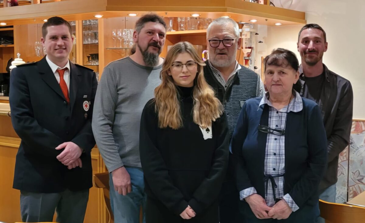 Ehrungen und Rückblick beim BRK-Jahresabschluss in Neustadt