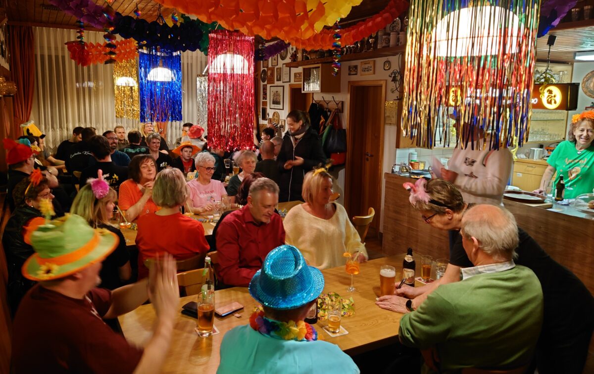 Faschingsschießen bei Gut Ziel begeistert Gäste in Seugast