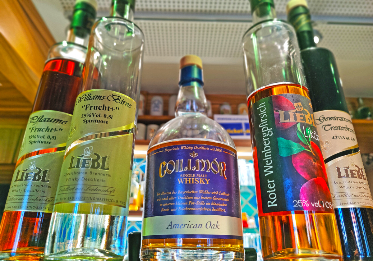 Genuss-Event 'Verkostung mit der Brennerei Liebl' begeistert Amberg