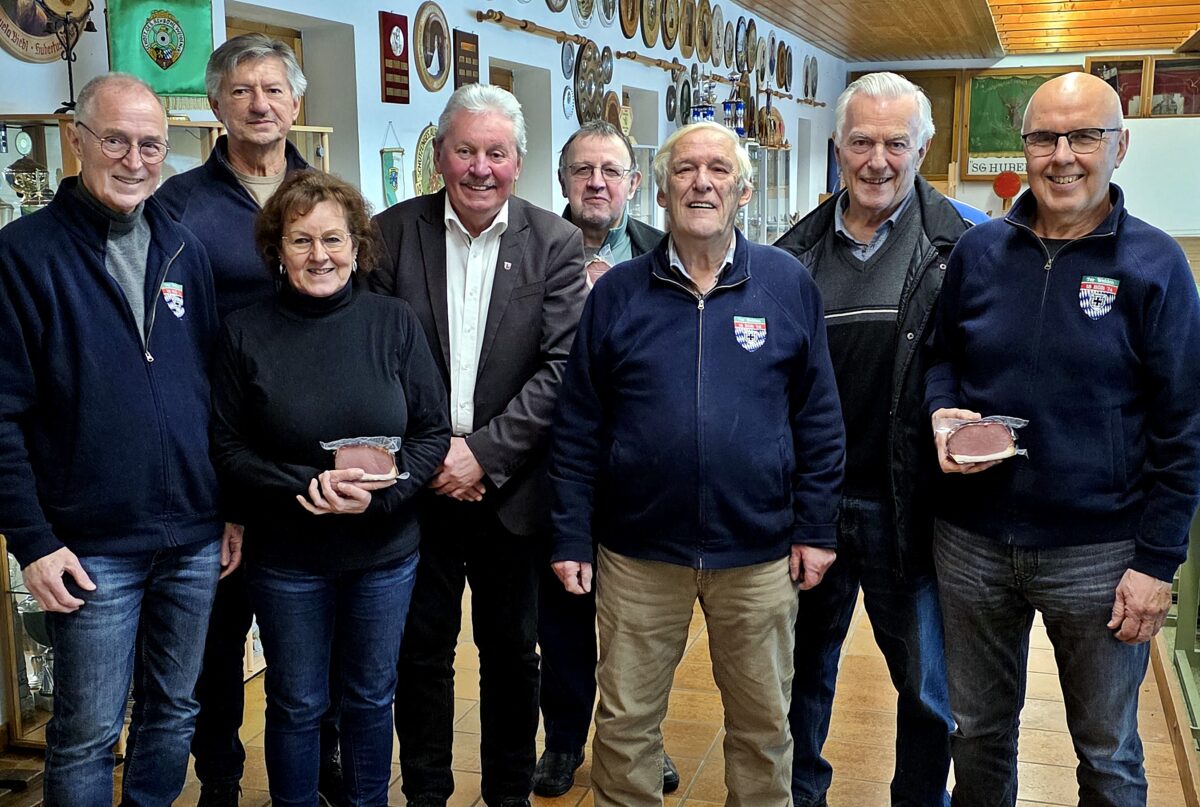 Schützengruppe der 7er Kameradschaft Weiden trat zum Glücksschießen an