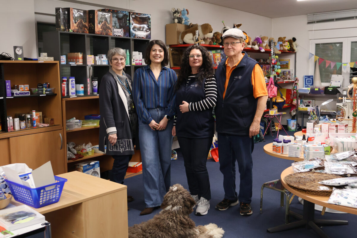 Nexans autoelectric spendet 3.000 Euro an die Tafel in Floß