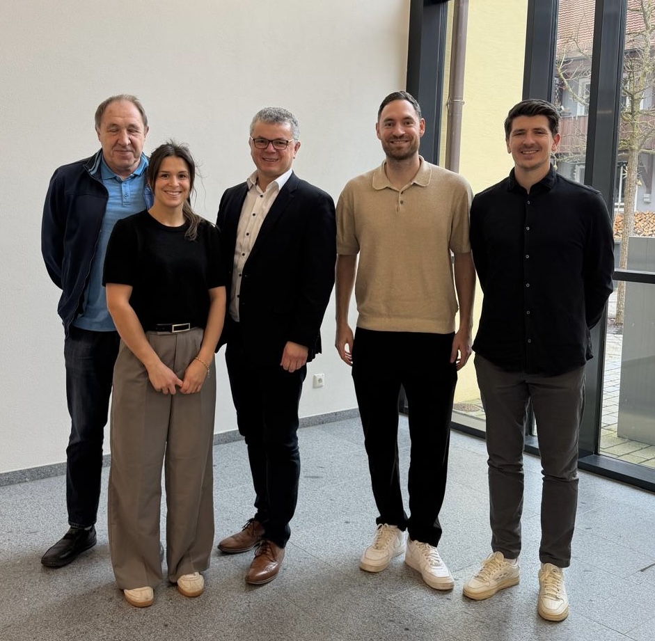 SchwarzachtalBau feiert erfolgreiche Premiere in Neunburg