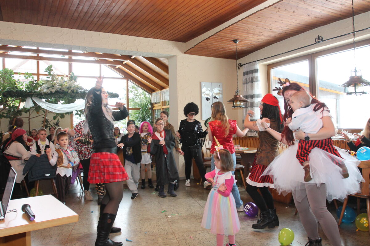 Spiel und Spaß beim Kinderfasching in Georgenberg