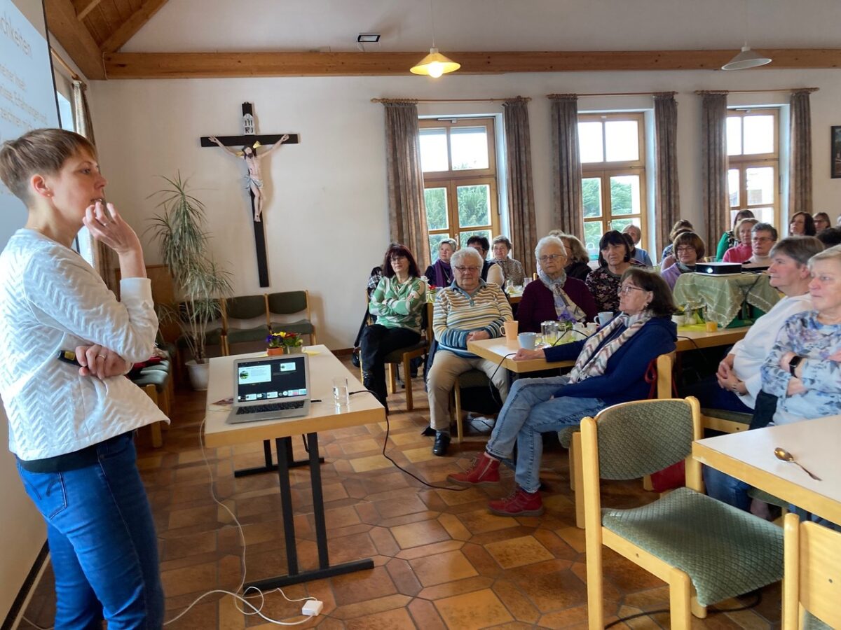 Vortrag in Leuchtenberg stärkt Frauen für die zweite Lebenshälfte