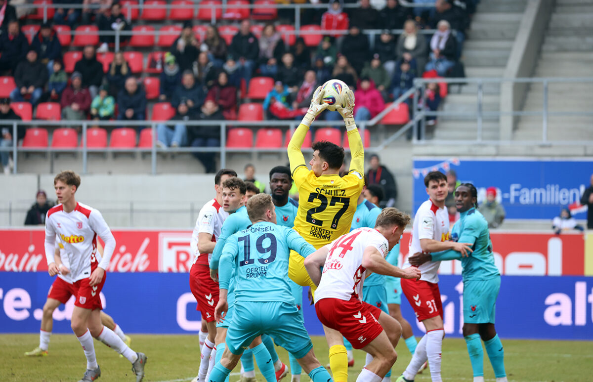 Jahn in Liga 3: Torloser Abnützungskampf gegen Viktoria Köln