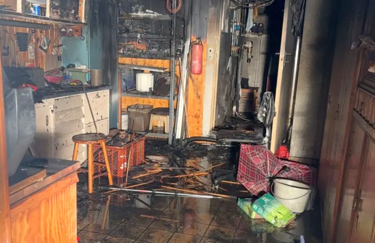 Technischer Defekt an Akku löst Wohnhausbrand in Weigendorf aus