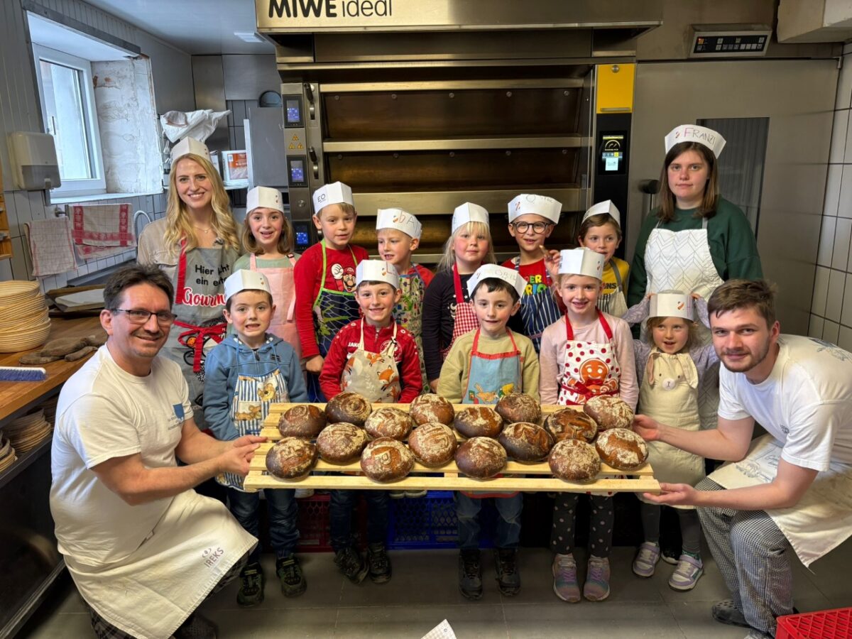 Vorschulkinder des AWO Kinderstodls in Püchersreuth machen einen leckeren Ausflug