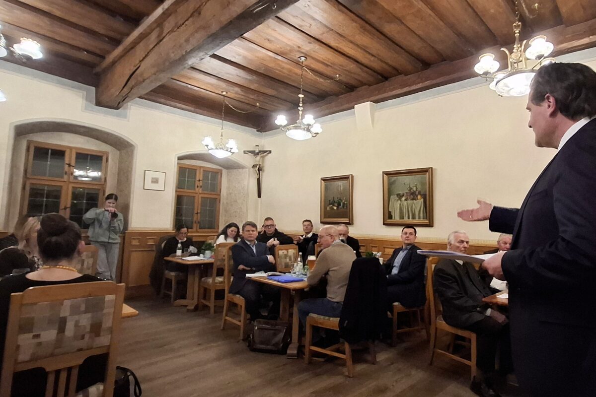 Gastronomie schlägt Alarm – Politik sucht den Schulterschluss