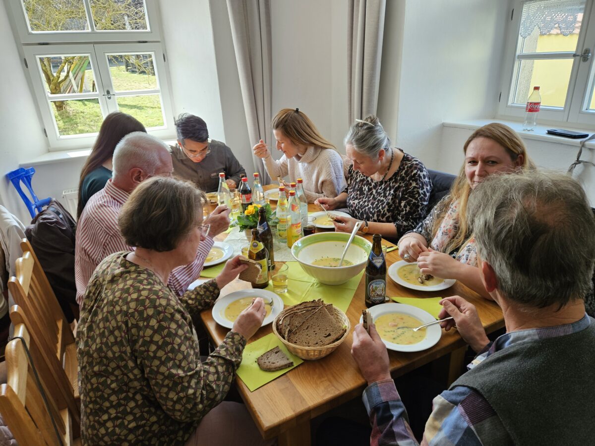 Tradition und Gemeinschaft beim Fastenessen in Böhmischbruck