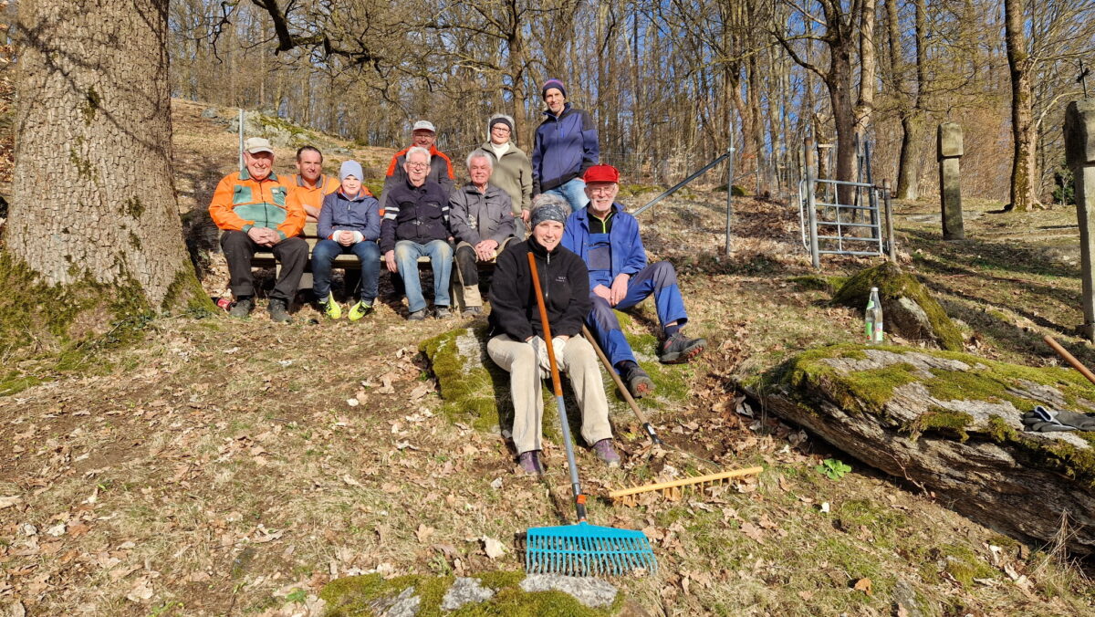 OWV Tännesberg macht Schloßberg bereit für Ostern