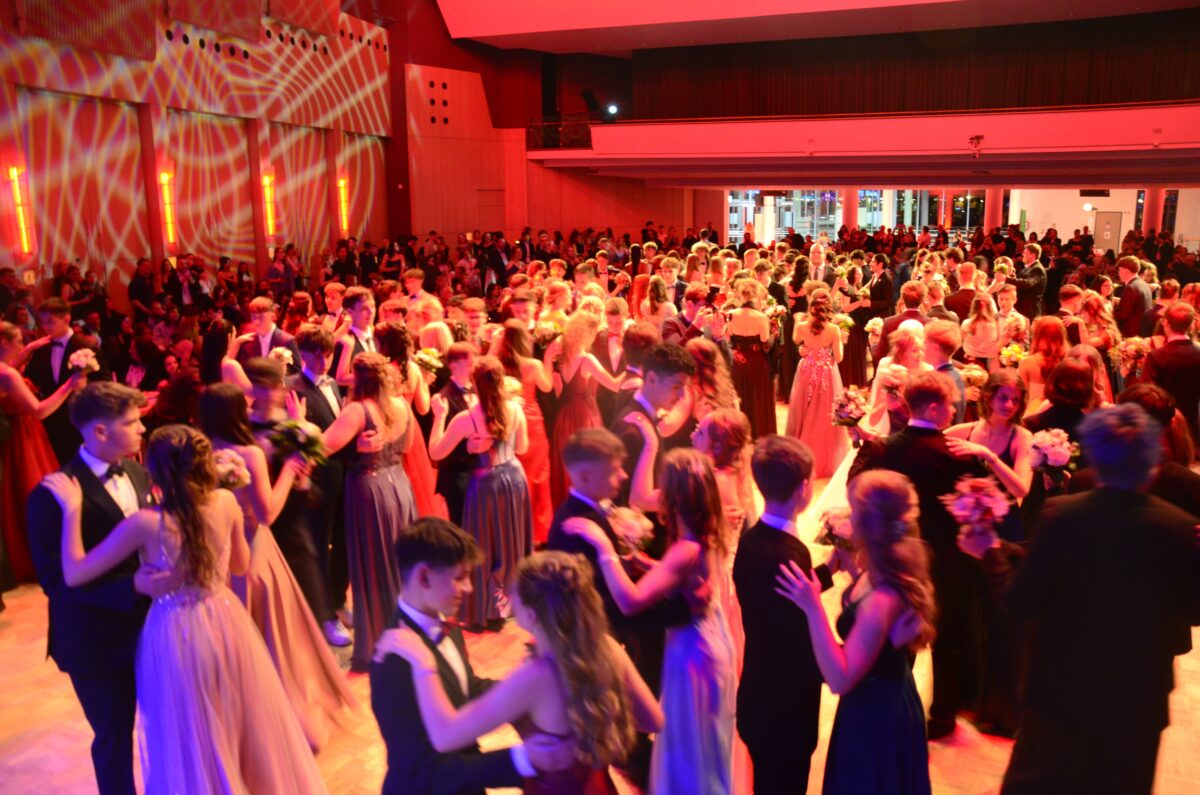 Abschlussball: Ein Tanz ins Erwachsenwerden