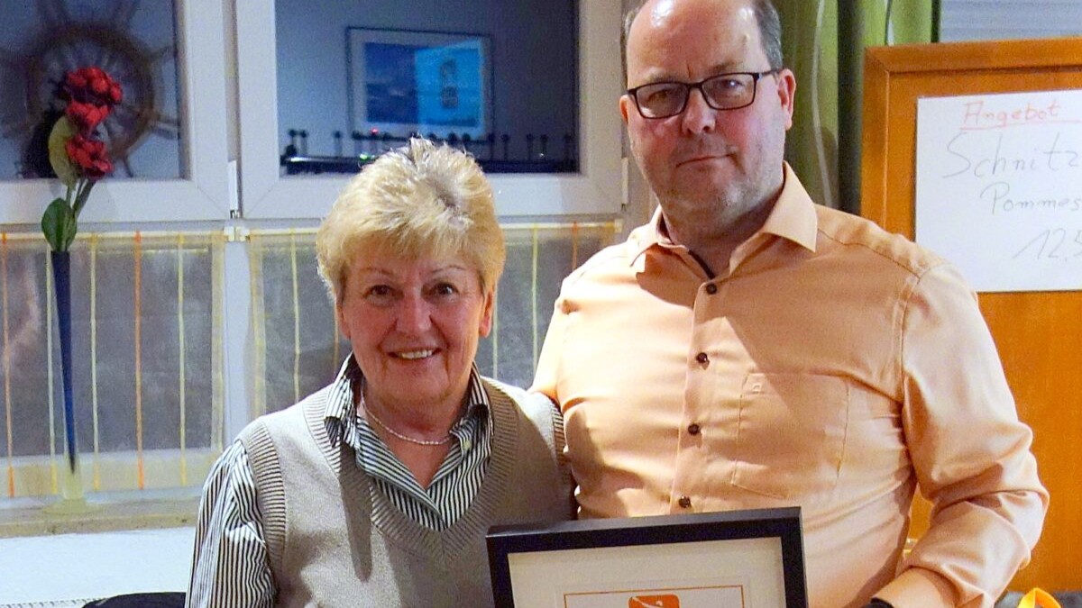 Kanu Weiden blickt  auf erfolgreiches Vereinsjahr zurück – Erstes Ehrenmitglied