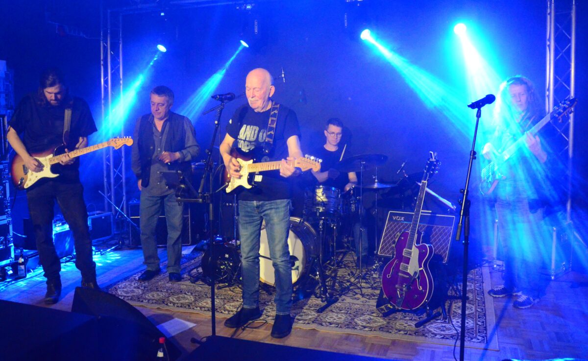 "Fullhouse Blues Gang" im "Salute"