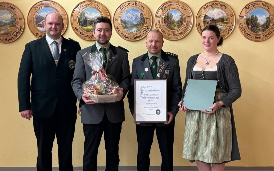 Bernhard Weber in Liebenstein zum Ehrenschützenmeister ernannt