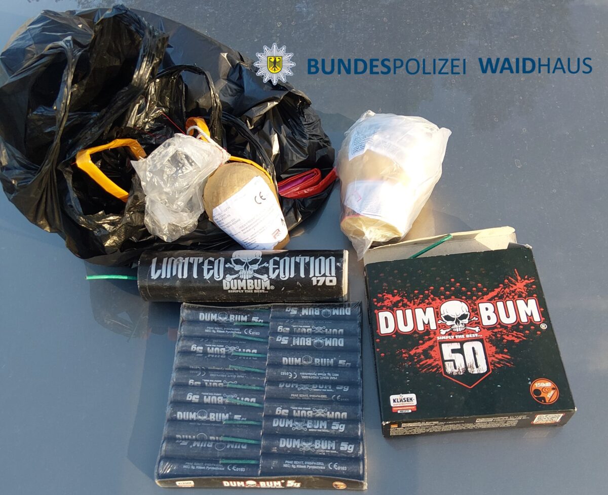 Kugelbombe statt Osterei: Bundespolizei stoppt Feuerwerksfund an der Grenze